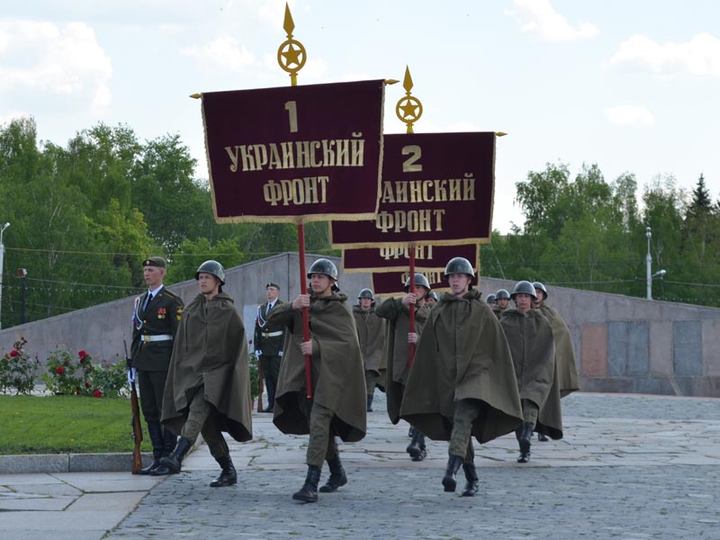 Тысячи жителей Пензы присоединились к акции «Бессмертный полк»