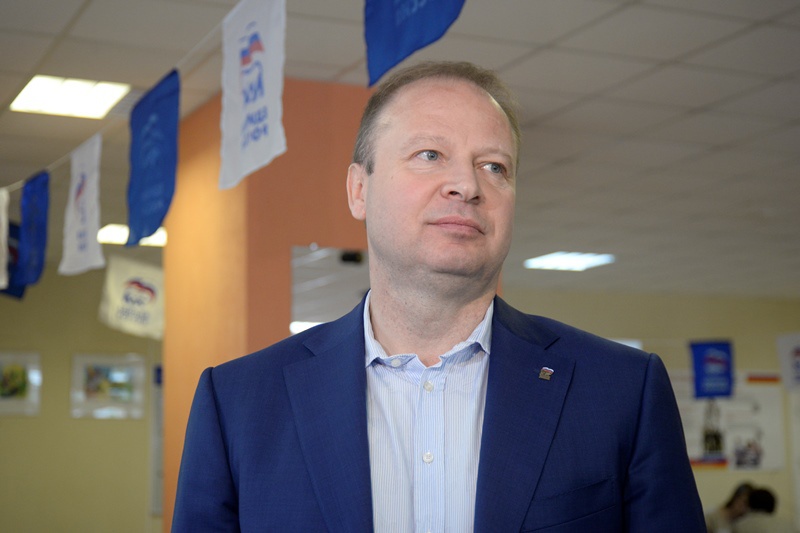 Секретарь Свердловского регионального отделения "Единой России" Виктор Шептий