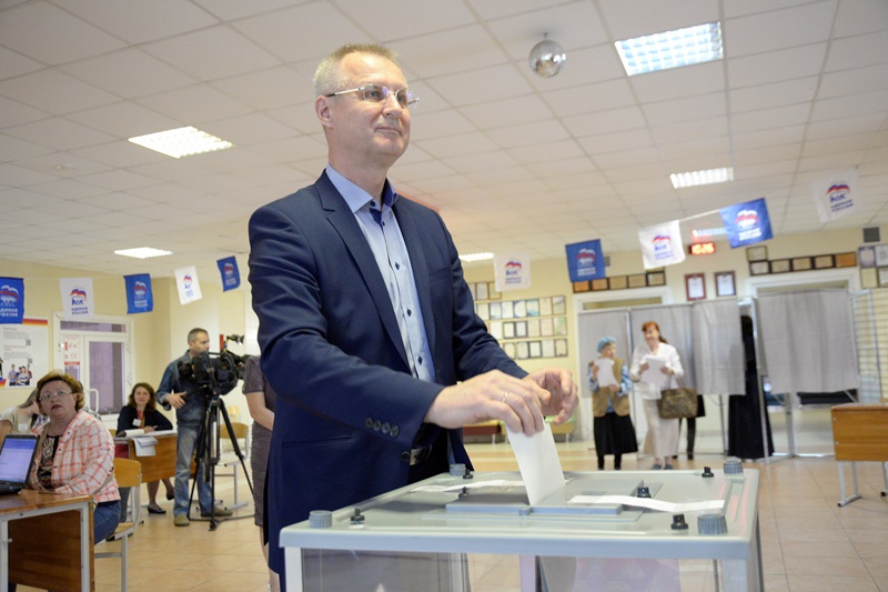 Первый заместитель председателя правительства Свердловской области Владимир Власов