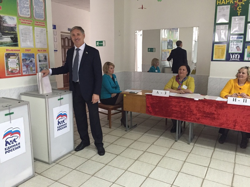 Рафаэль Марданшин принял участие в голосовании в г. Октябрьский