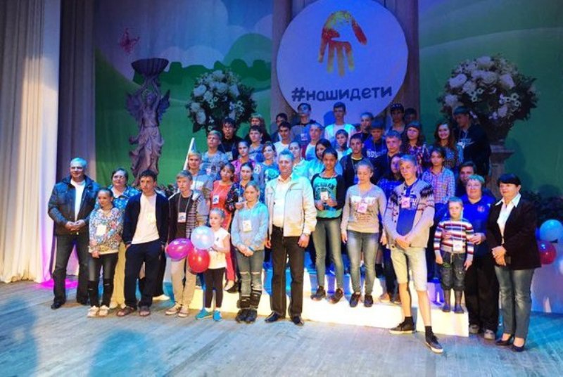 Единороссы и сторонники партии поприветствовали участников велопробега в Новоселово