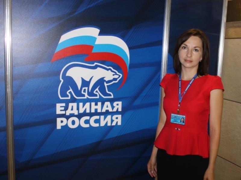 Секретарь  первичного  отделения Партии Мосальского района Елена Носова