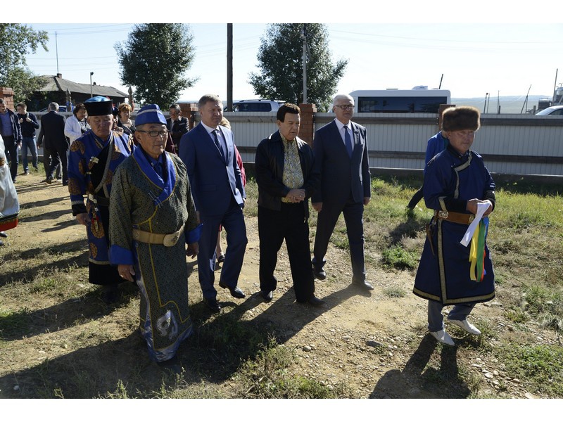 Иосиф Кобзон встретился с общественностью Усть-Орды