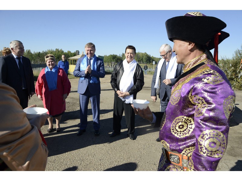 Народный артист СССР Иосиф Кобзон прибыл в Иркутск