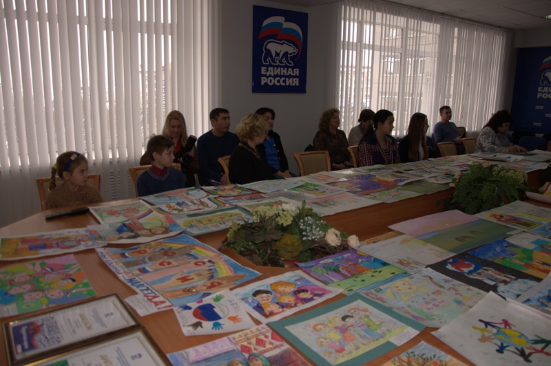 В Уфе подвели итоги конкурса детских рисунков «Единство народов России»