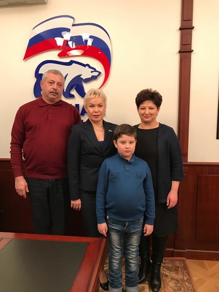 Депутат Госдумы Рима Баталова дала интервью необычному корреспонденту