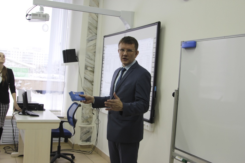 Заседание Комитета по образованию, культуре, спорту и молодежной политике состоялось в «Гагарин-центре»