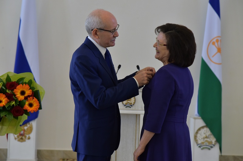 Римма Утяшева и Айдар Галимов награждены орденом Дружбы народов