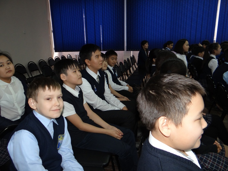 Элистинская классическая гимназия. Элистинская классическая гимназия элиста. Классическая гимназия элиста. 2018. Элистинская классическая гимназия.