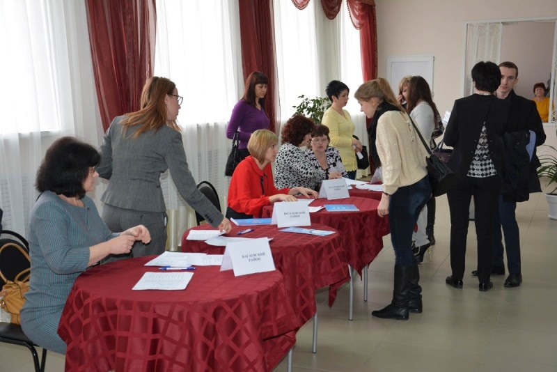 Предварительное голосование прошло в Семикаракорске и Новошахтинске