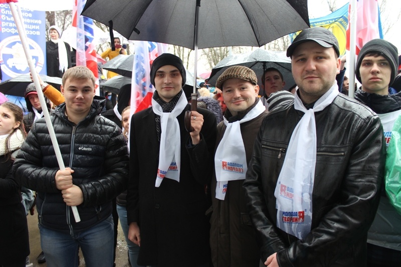 Единороссы побывали на фестивале в честь воссоединения Крыма и России