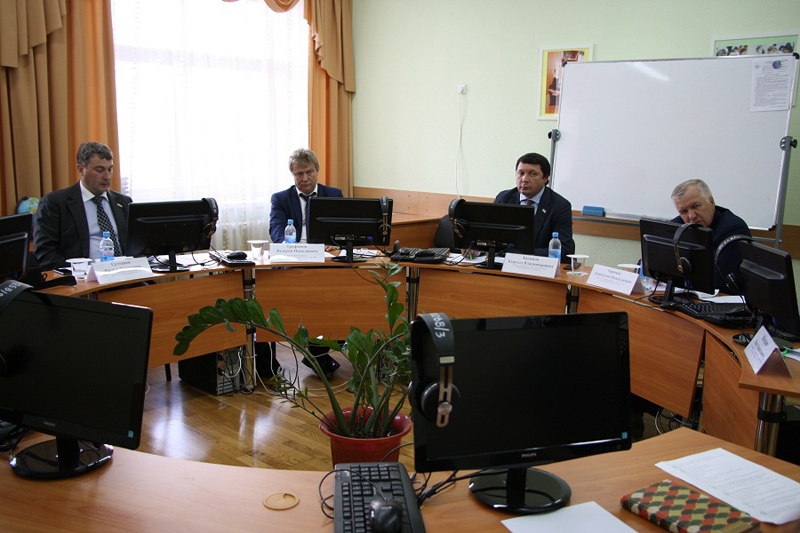 Состоялся прием по вопросам образования главы города Уфа Валерия Трофимова и его заместителей
