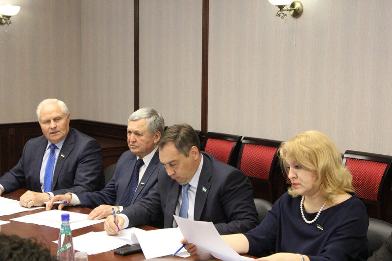В Государственном Собрании – Курултае Республики Башкортостан состоялось заседание Комитета по государственному строительству, правопорядку и судебным вопросам
