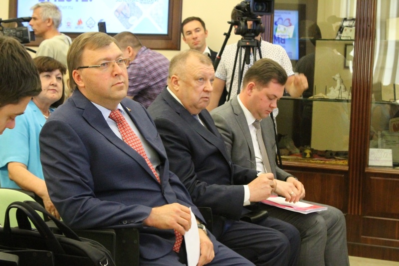 Награждение победителей регионального этапа конкурсов, проводимых в рамках Акции "Всероссийский экологический урок "Сделаем вместе!"