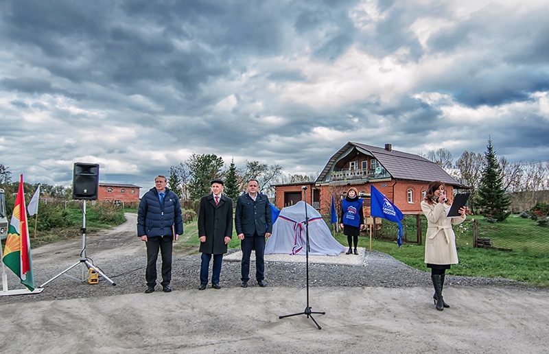 Установка памятника в честь основания старейшего поселения в Кемеровском районе - деревни Креково