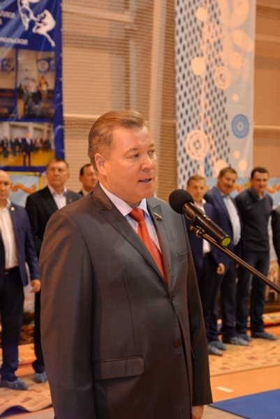Николай Малов  напутствовал участников республиканского турнира по гиревому спорту