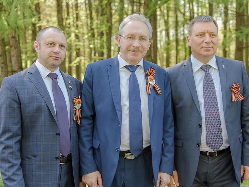 Московские единороссы почтили память героев ВОВ