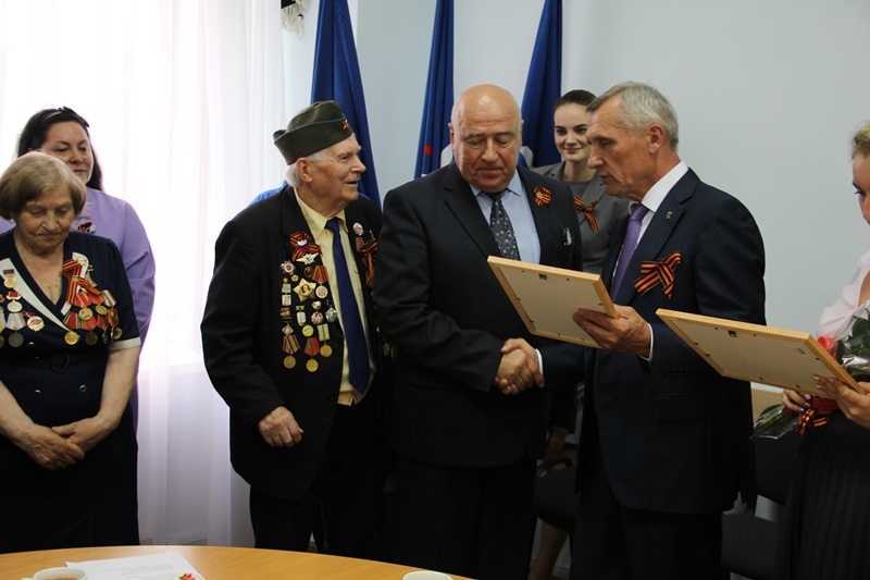 Кубанские единороссы поздравили ветеранов с Днем Победы