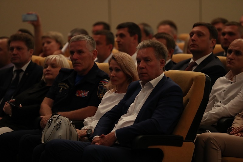Губернатор провел встречу с участниками ПГ «Единой России»