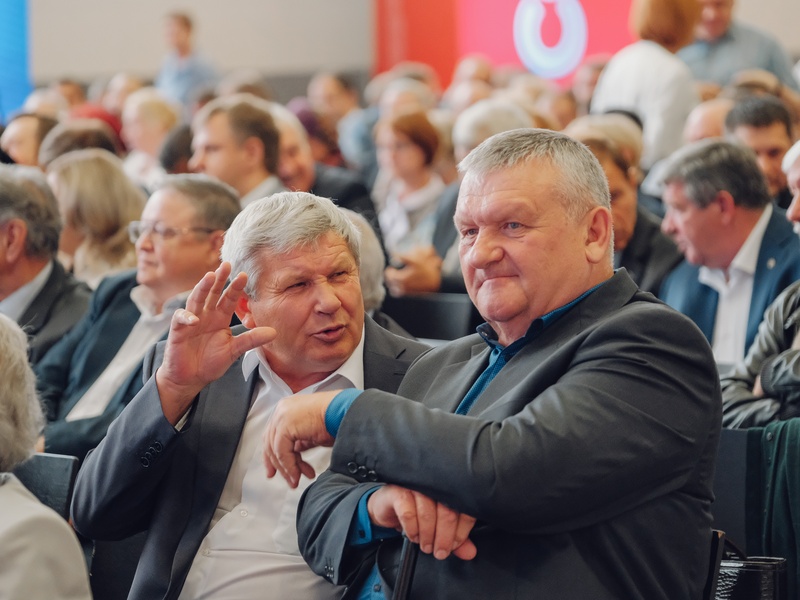 В Красноярске состоялась встреча кандидата в губернаторы Красноярского края Александра Усса со сторонниками