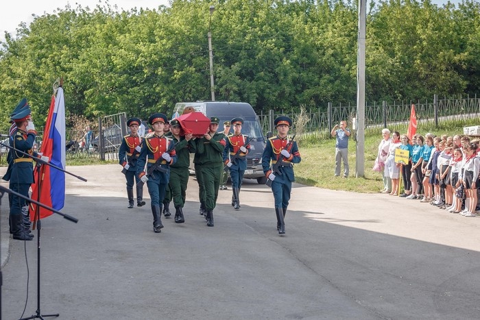 Захоронение останков солдат, погибших в годы Великой Отечественной войны