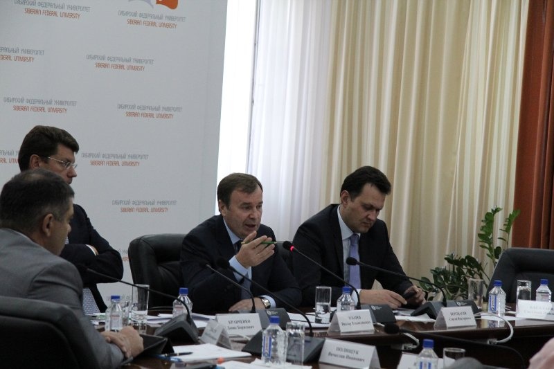 Выездная конференция федерального партийного проекта «Локомотивы роста» состоялась в Научной библиотеке Сибирского Федерального университета в Красноярске