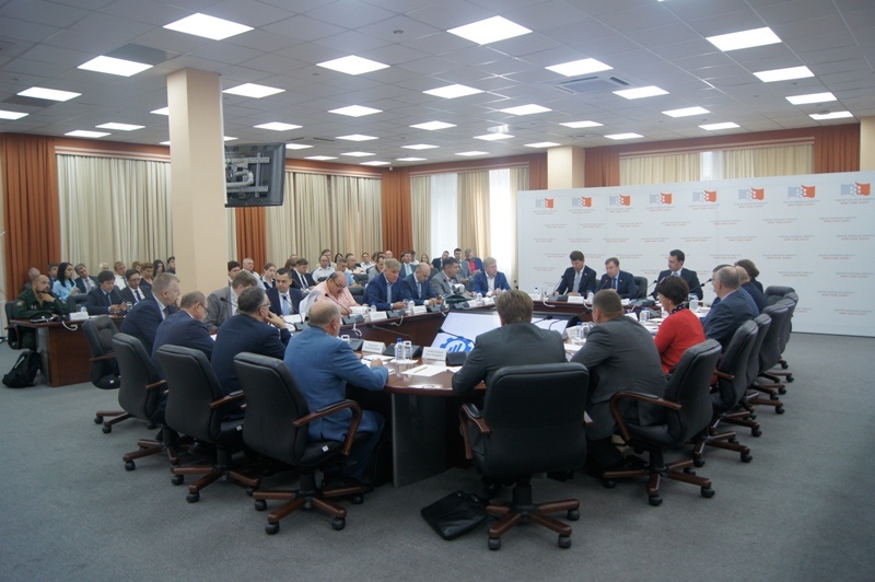 Выездная конференция федерального партийного проекта «Локомотивы роста» состоялась в Научной библиотеке Сибирского Федерального университета в Красноярске