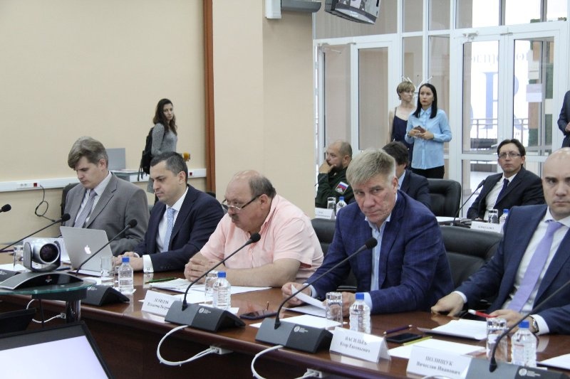 Выездная конференция федерального партийного проекта «Локомотивы роста» состоялась в Научной библиотеке Сибирского Федерального университета в Красноярске