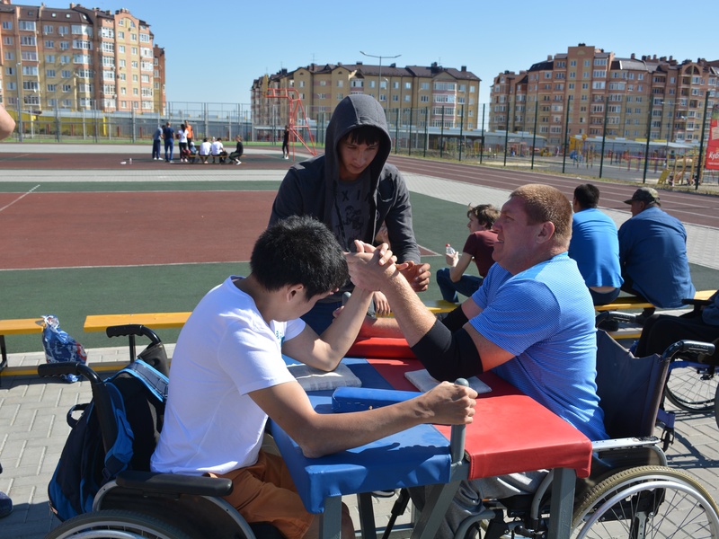 Фестиваль адаптивного спорта. Спорт в Элисте. Город Элиста Ойрат Арена фото. Фото персонала Ойрат Арена.