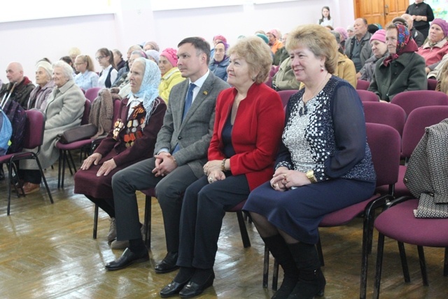 Николай Николаев поздравил ветеранов и пенсионеров с Международным днём пожилых людей
