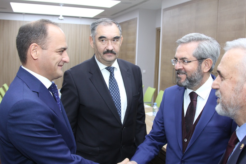 Рустам Ишмухаметов провел встречу с делегацией из Турции