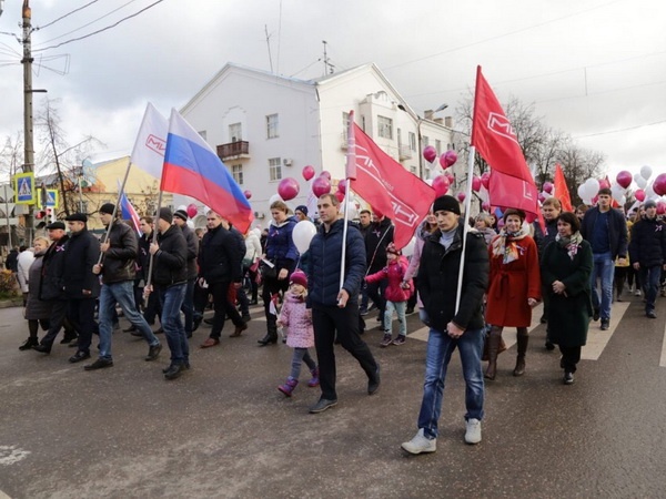 Празднование Дня народного единства в Великих Луках