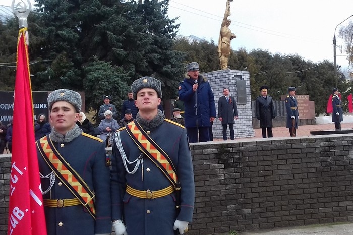 В Княгинине зажгли Вечный огонь