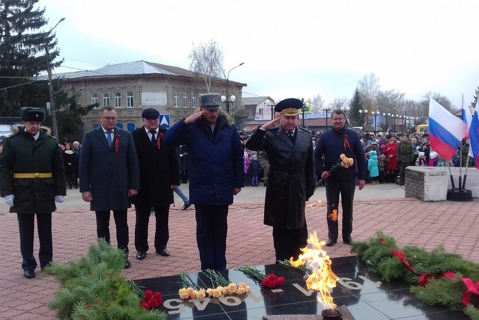 В Княгинине зажгли Вечный огонь