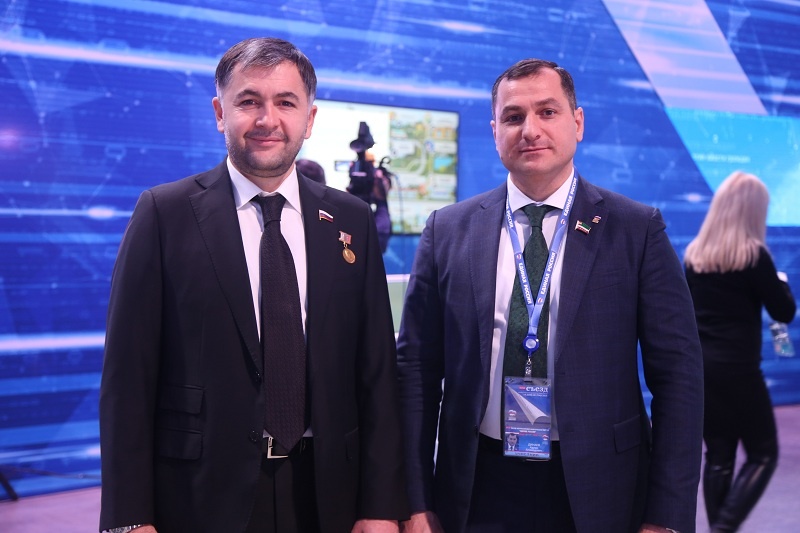 Второй день XVIII Съезда ЕР