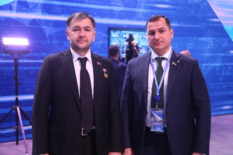Второй день XVIII Съезда ЕР