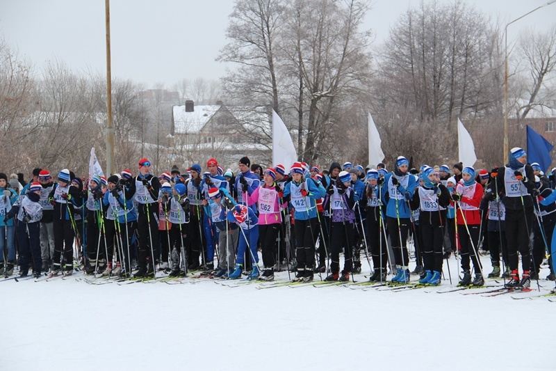 Единороссы приняли участие во всероссийской массовой лыжной гонке «Лыжня России»