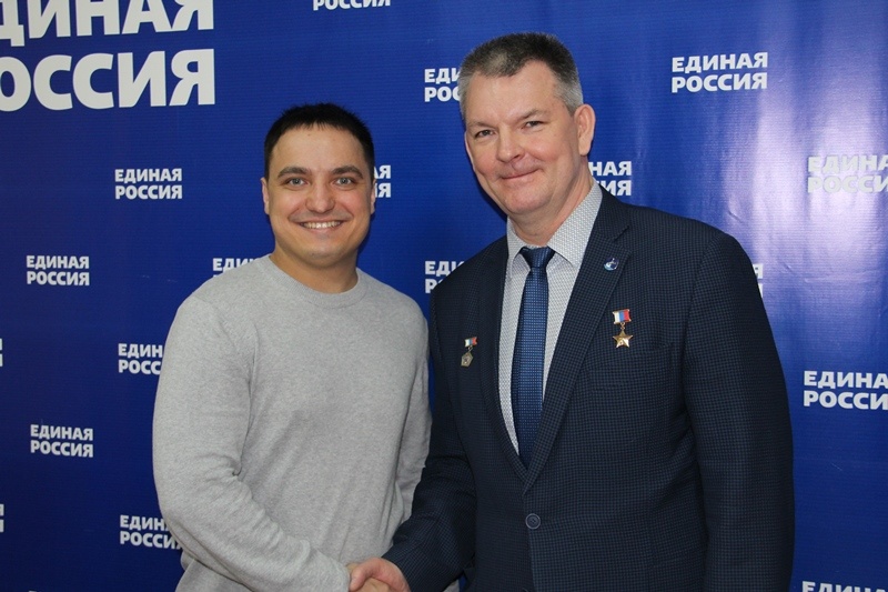 Александр Самокутяев встретился с участниками проекта "ПолитСтартап" и кандидатами предварительного голосования