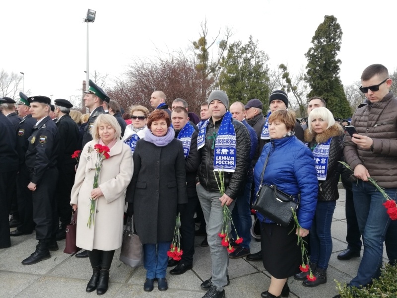 В Калининграде партийцы почтили память советских воинов, погибших во время штурма Кенигсберга