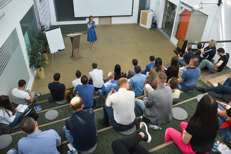 В Калининграде участники проекта «ПолитСтартап» получили сертификаты о прохождении обучения в Региональной партийной школе