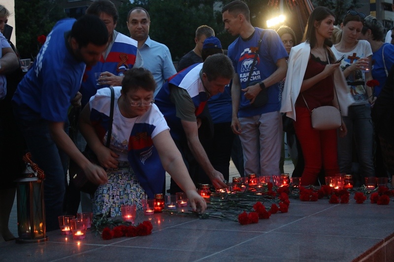 Кубанские единороссы приняли участие в акции «Свеча памяти» 