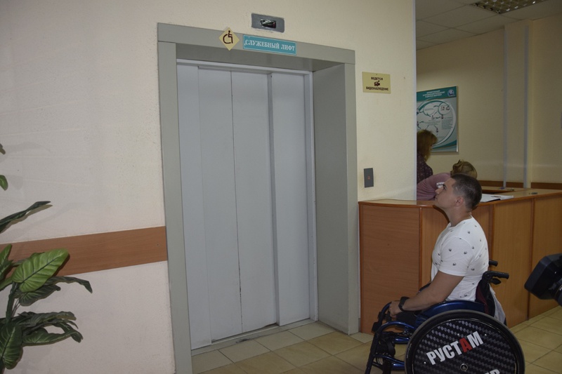 В Уфе партийцы выяснили причины отсутствия доступной среды в Поликлинике №46