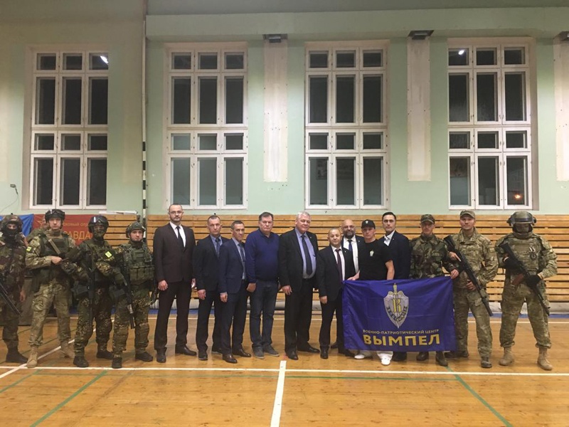Директор военно-патриотического центра «Вымпел» встретился с активистами партпроекта «Защитник Отечества»