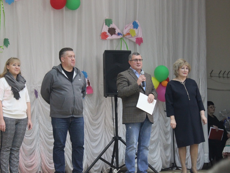 Сторонники партии «Единая Россия» посетили Республиканский дом-интернат для престарелых и инвалидов