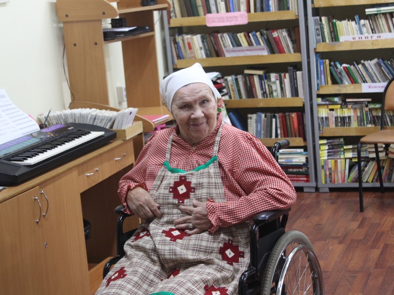 Сторонники партии «Единая Россия» посетили Республиканский дом-интернат для престарелых и инвалидов