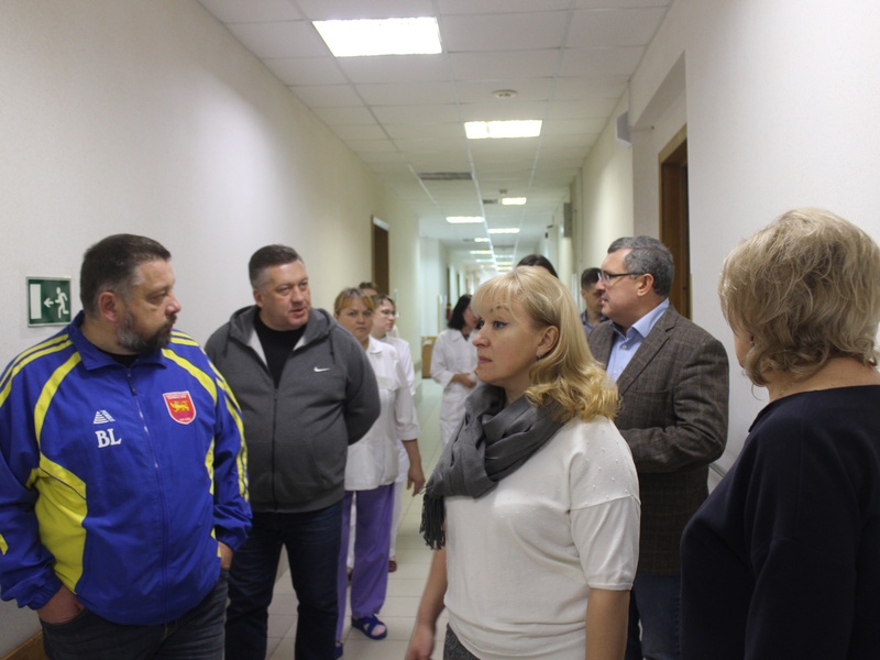 Сторонники партии «Единая Россия» посетили Республиканский дом-интернат для престарелых и инвалидов