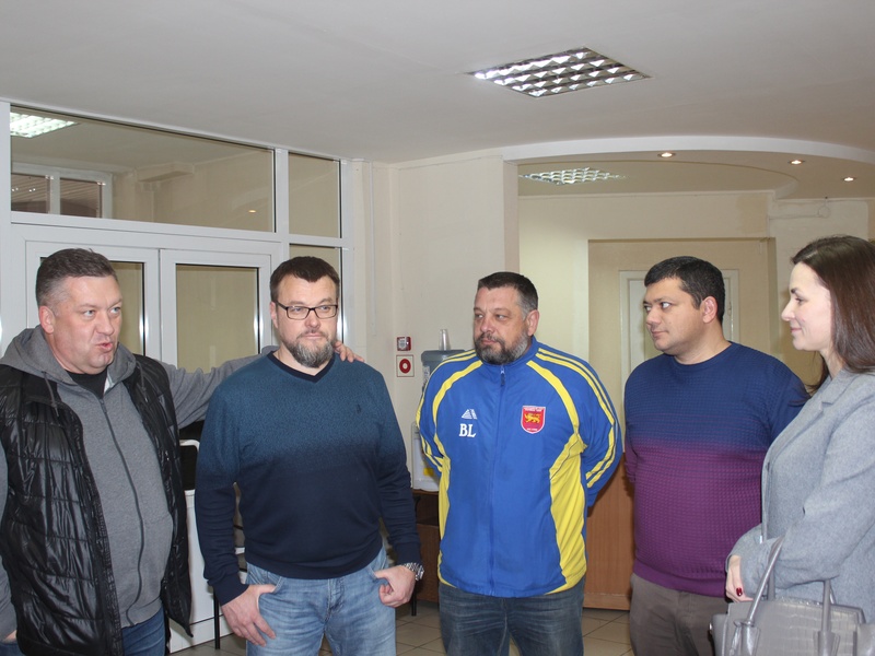 Сторонники партии «Единая Россия» посетили Республиканский дом-интернат для престарелых и инвалидов