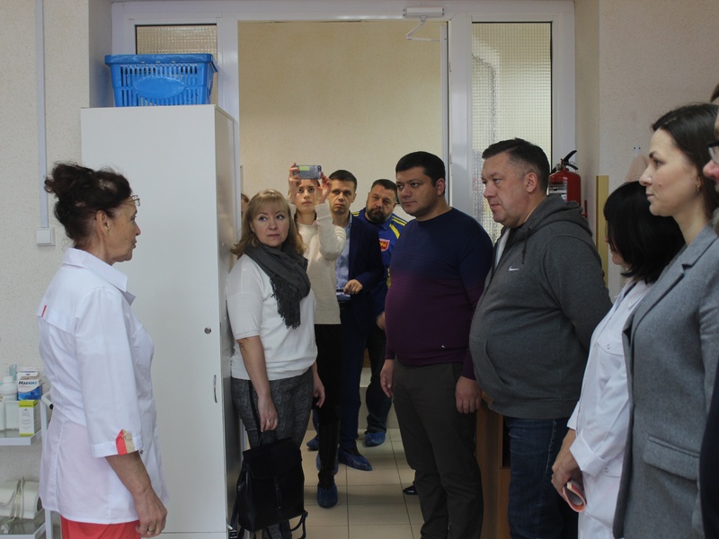 Сторонники партии «Единая Россия» посетили Республиканский дом-интернат для престарелых и инвалидов