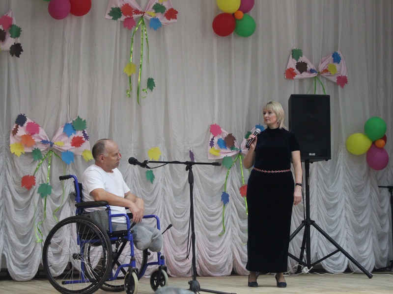 Сторонники партии «Единая Россия» посетили Республиканский дом-интернат для престарелых и инвалидов