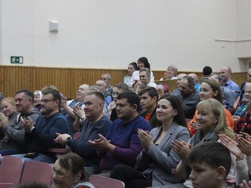 Сторонники партии «Единая Россия» посетили Республиканский дом-интернат для престарелых и инвалидов